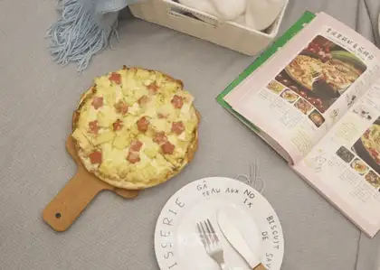 Pineapple pizza