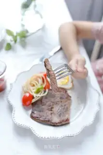 Fresh, juicy steak