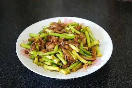 Garlic fried meat