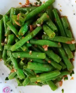 Garlic is cold, soybeans