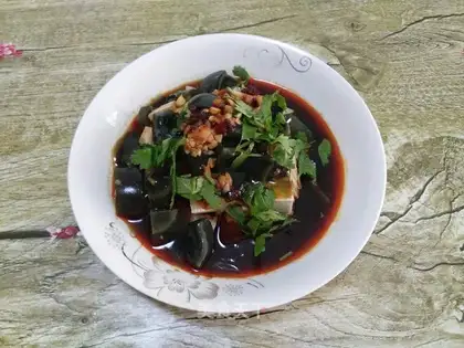 Frozen eggs and tofu