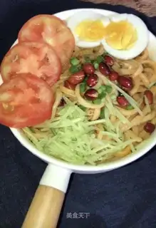 Fresh and refreshing summer noodles