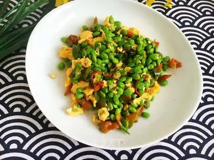 Eggs, fried beans