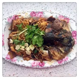 Dried fish head
