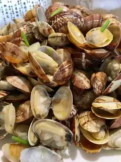 Spicy clams