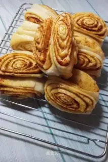 Barbecue roll