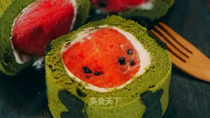 Watermelon cake rolls