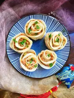 Rose dumplings