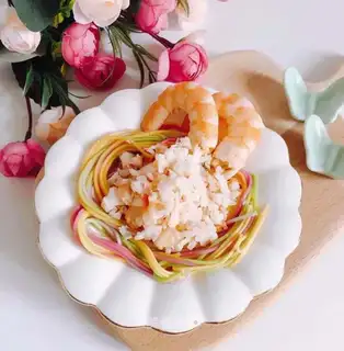 Baby shrimp noodles