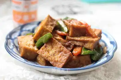 The sand and tea, the tofu