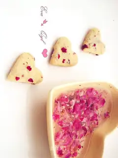Rose cookies