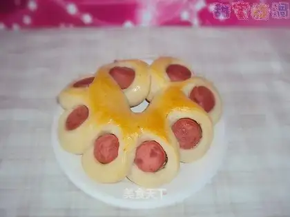 petal ham bread
