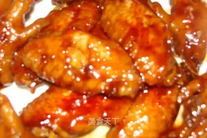 Roasted chicken wings and claws with cola
