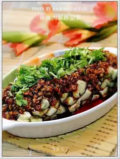 Solanum strips with fish meat sauce