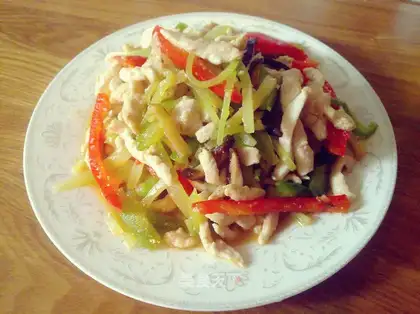 Colorful shredded chicken