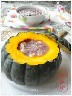 Tremella lily red bean porridge