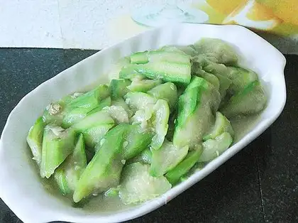 stir-fried towel gourd