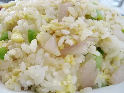 Fried rice with green pepper