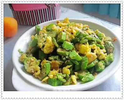Scrambled eggs with okra