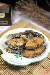 Pan-fried mackerel