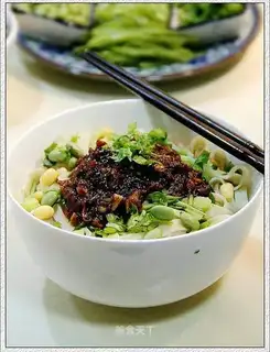 Seafood noodles with bean paste