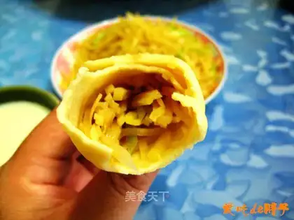 Single cake rolled vegetables