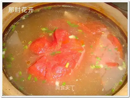 Tomato ribs soup