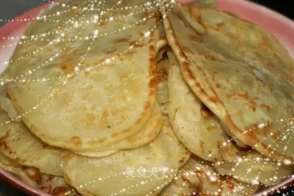 Coconut banana pancakes