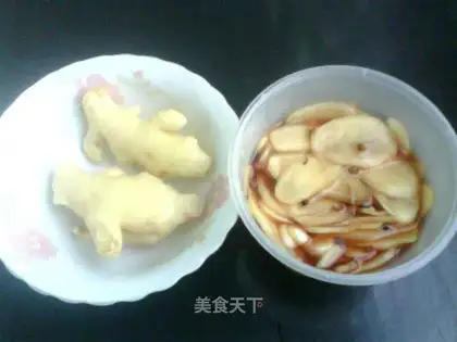 Sweet and sour pickled ginger