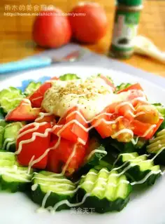 Cream salad with white sauce
