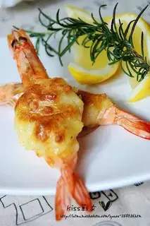 Grilled shrimp with cheese