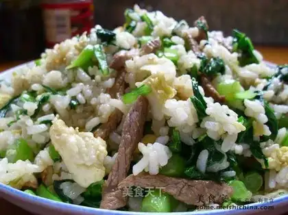 Fried rice with shredded pork and rice with double yellow eggs