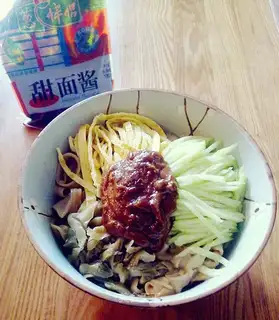 Sesame peanut butter noodles