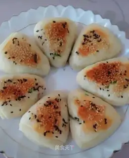 Pretzels, onions