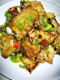 Fry fish from Heung Guo
