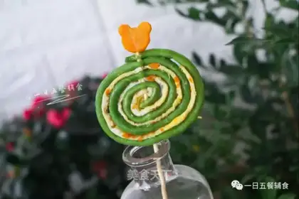 Egg lollipop