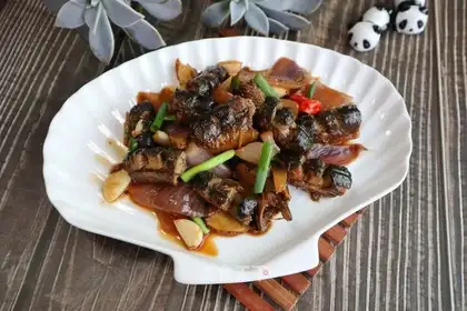 Red-burned mackerel