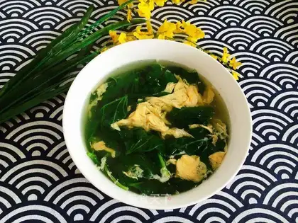 Empty cabbage egg soup