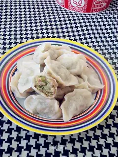 Celery pork dumplings