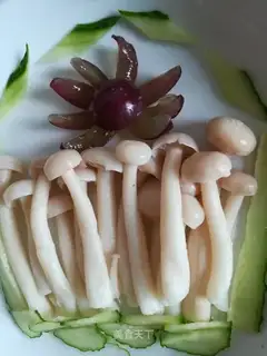 Crab-smelling mushroom blue