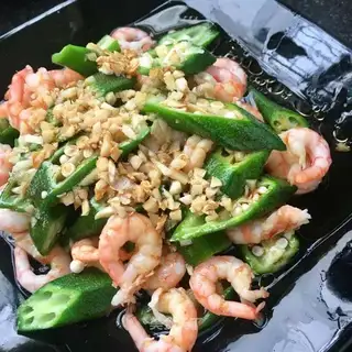 Garlic sweet shrimp and sunflower