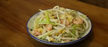 Fish noodles
