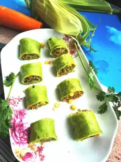 Five-colour green egg rolls