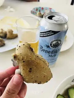 Pepper salt pig hoof