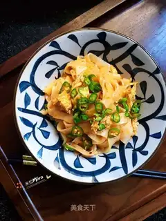 Paprika with noodles