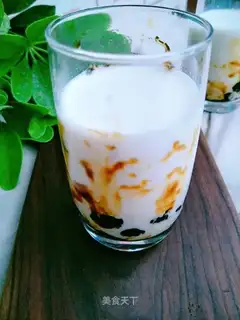 Dirty milk tea