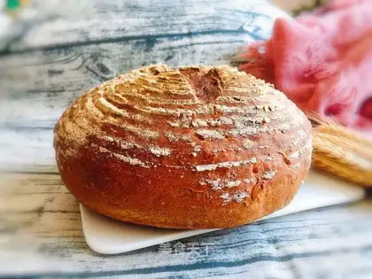 Black wheat country bread