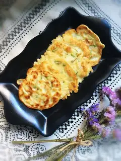 Onion eggcake