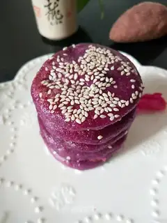 Potato sesame cake