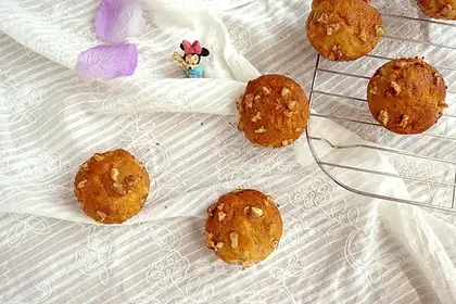 walnut banana cake